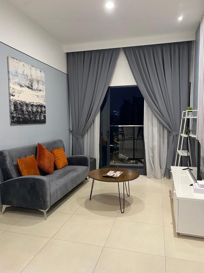 Reizz Residence By Leo Suites กัวลาลัมเปอร์ ภายนอก รูปภาพ
